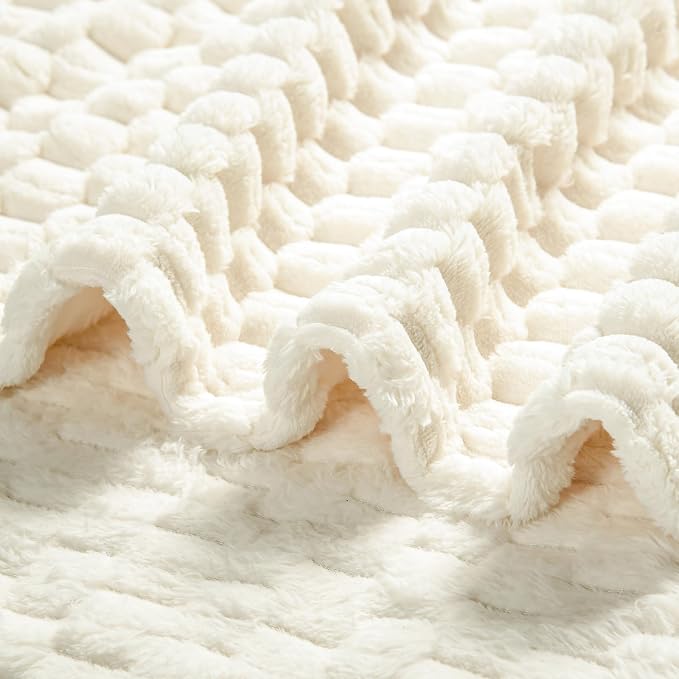 Excervent Hexagon Jacquard Throw Blanket for Bed, 50x70 Inches, Ivory | Decorative Fuzzy Flannel Fleece Throw Blanket for Sofa Bed Couch, Super Soft Cozy, Suitable for All Seasons