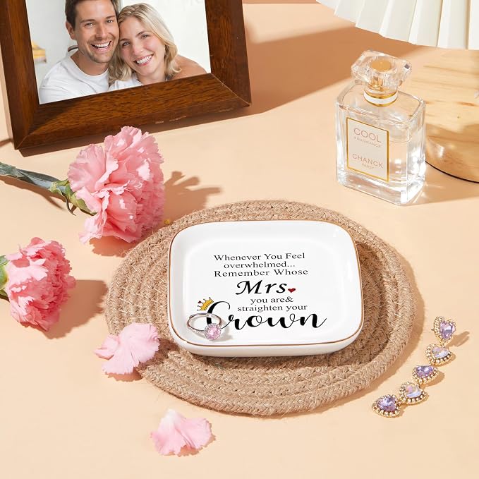 PUDDING CABIN Mothers Day Gifts for Wife Mrs. Jewelry Dish - Remember Whose Mrs. you are & Straighten Your Crown - Engagement Wedding Ring Holder Jewelry Tray, Anniversary Birthday Gift for Wife