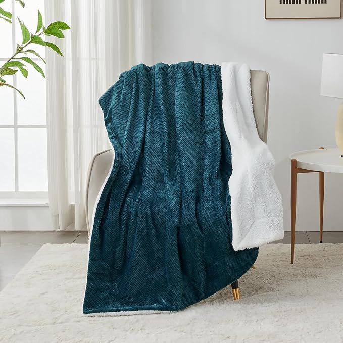 SOCHOW Waffle Sherpa Fleece Throw Blanket, Super Soft Fuzzy Warm, Lightweight Fluffy Reversible Plush Blanket for Bed Sofa Couch, 50 x 60 Inches Blue Coral