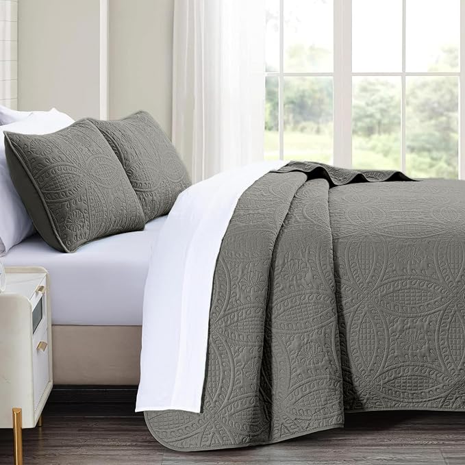 akkialla Dark Grey King/Cal King Quilt Set, Ultrasonic Lightweight Bedspread Coverlet for Modern Minimalist Bedroom, Soft Microfiber Coin Pattern Bedding, 3-Piece (1 Quilt, 2 Pillow Shams) | Breathable fabric