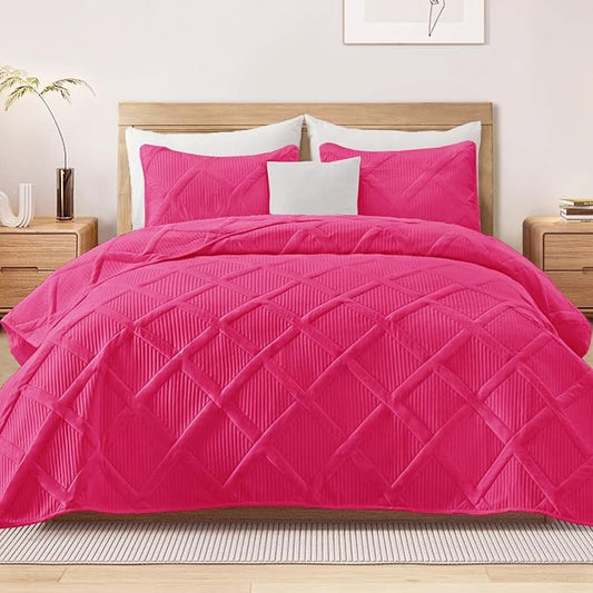 Exclusivo Mezcla California King Size Quilt, Hot Pink | Soft Bedspreads with 2 Pillow Shams, Modern Striped Pattern, Lightweight Bedding Set Coverlets for All Seasons, 112x104 Inch
