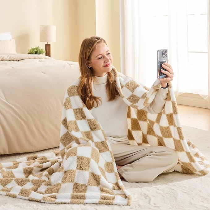 NEWCOSPLAY Knitted Throw Blanket for Couch Sofa Bed, Brown White, 60"x80" | Super Soft Plush, Fuzzy Fluffy Microfiber, Lightweight Cozy Blanket for Room Decor, All Season Use