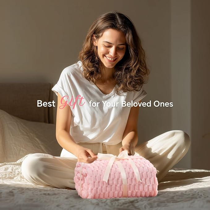 BEDELITE Pink Twin Blanket for Couch, Soft Cozy Gifts for Women, 60 * 80 | 3D Jacquard Decorative Fleece Blanket, Super Soft Plush Throws, Cute Birthday Gift for Women & Men, Suitable for All Seasons