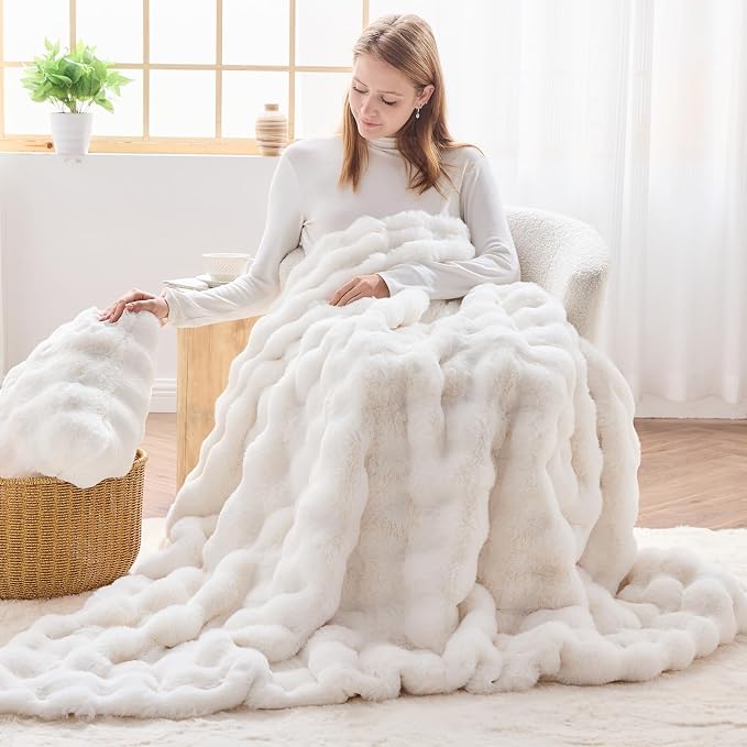 NEWCOSPLAY Faux Fur Thick Bubble Twin Blanket for Couch, Ivory, 60"x80" | Luxury Fluffy Thick Warm Bubble Blanket for Couch Sofa Bed 1000GSM, Soft Plush Cozy Decorative Throw, Gift for Women Men