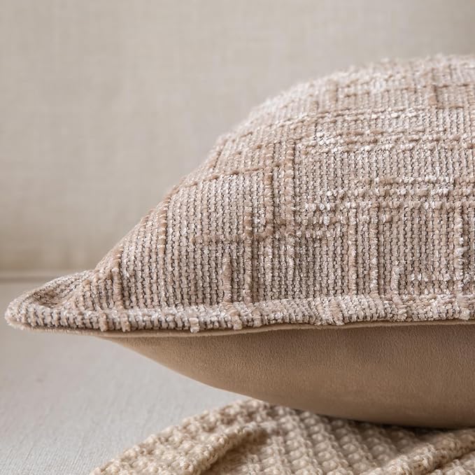 Yaertun Chenille Throw Pillow Covers 16x24 Inch Set of 2 Textured Broadside Soft Cozy Velvet Pillow Covers Modern Farmhouse Boho Decorative Pillow Cases for Couch Bed Sofa Livingroom Camel