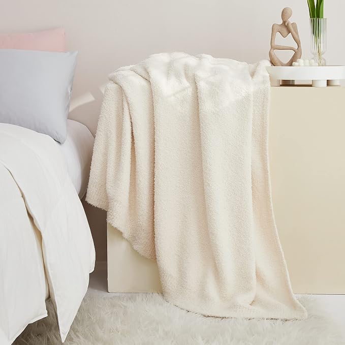 CYMULA Super Soft Knit Throw Blanket Twin Size Cream White-Lightweight Plush Fuzzy Fluffy Warm Cozy Blankets and Throws for Sofa Bed All Season Use