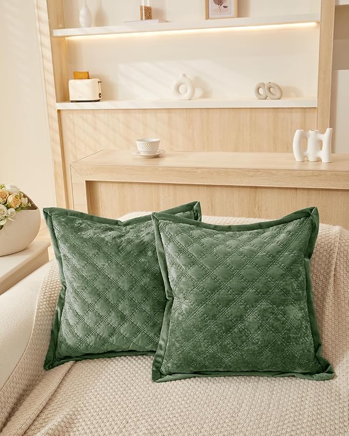 Throw Pillow Covers 18x18 Set of 2 Velvet Square Pillowcases Soft Skin-Friendly Cross Process Decorative Farmhouse Cushion Covers for Couch Sofa Bedroom Living Room,Green