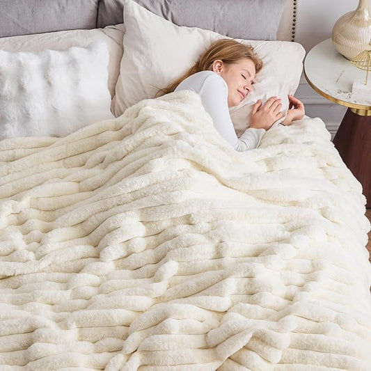 NEWCOSPLAY Faux Fur Ribbed Twin Blanket for Couch, Ivory, 60"x80" | Plush Soft Thick Warm Blanket for Couch Sofa Bed 850GSM, Fluffy Cozy Luxury Decorative Throw, Gift for Women Men