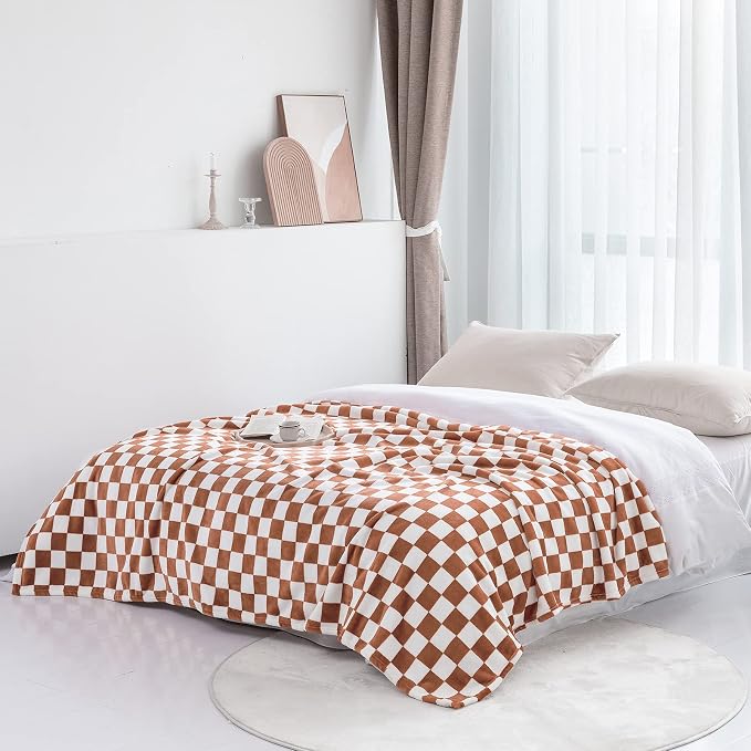 LOMAO Throw Blankets Flannel Blanket with Checkerboard Grid Pattern Soft Throw Blanket for Couch, Bed, Sofa Luxurious Warm and Cozy for All Seasons (Maple Brown, 50"x60")