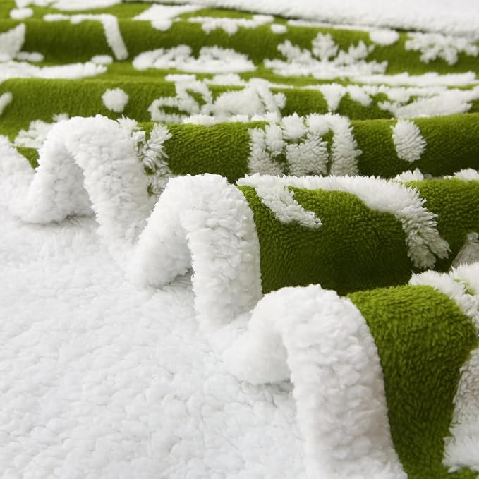 Christmas Green Knitted Sherpa Throw Blanket for Couch Bed Sofa 60"x80" | Ultra-Plush Comfort Decorative, Soft, Colorful Home, Couch, Outdoor, Travel Use Gift Choice Machine Wash