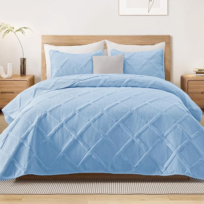 Exclusivo Mezcla Twin Size Quilt Set, Sky Blue | Soft Bedspreads with 1 Pillow Sham, Modern Striped Pattern, Lightweight Bedding Set Coverlets for All Seasons, 68x88 Inch
