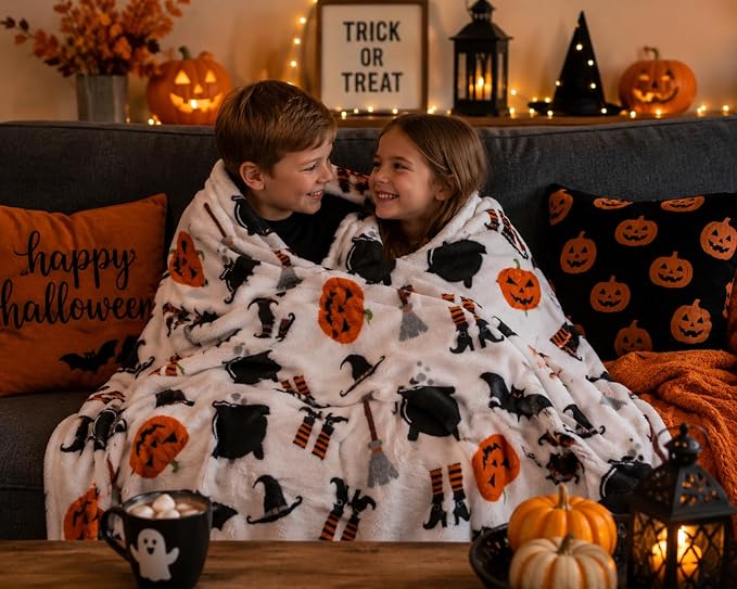 Serafina Home Halloween Cute Witch Fleece Throw Blanket, Jack O Lantern Bats, Velvet, 50x60 in