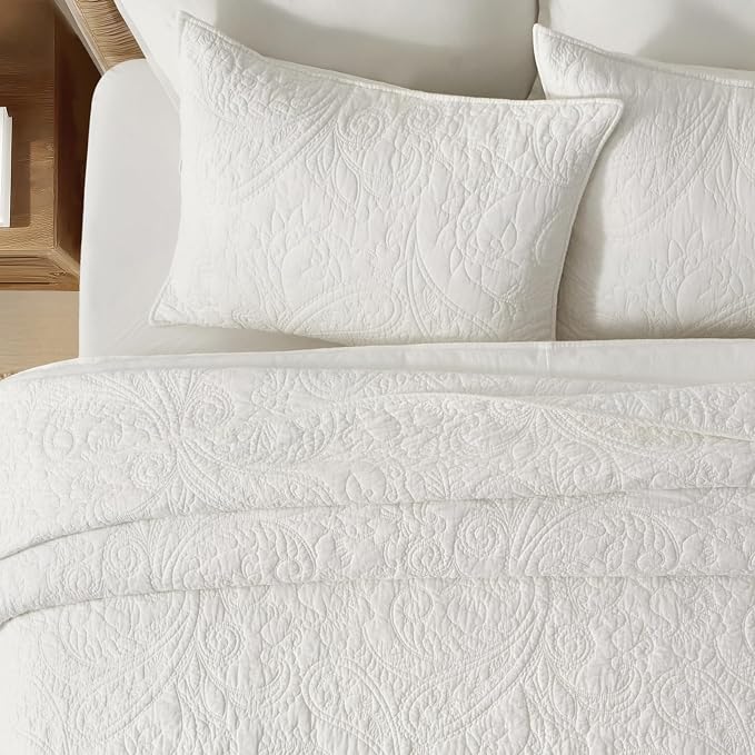 EVERGRACEHOME 100% Cotton Paisley Quilt Set, Oversized King, Bright White | Prewashed for Softness, Year-Round Breathability, Gift-Ready Box, Matelasse-style Quilted Coverlet, 3 Piece Set with 2 Shams