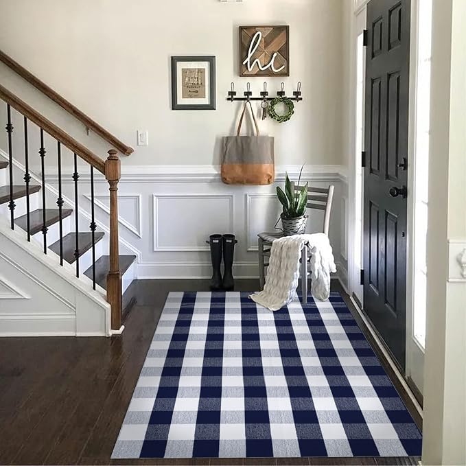 SEEKSEE Buffalo Plaid Rug 4' x 6' Navy Blue and White Large Front Door Mat, Layering Area Rug, Washable Rug for Outdoor Patio Entryway Indoor Living Room Kitchen Dining Room Decor