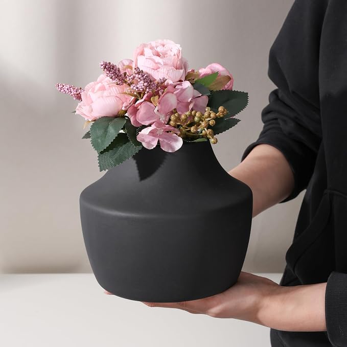 Ceramic Flower Vase, 5.3 Inch Rustic Vase for Flowers, Small Terracotta Pottery Vase for Home Decor, Farmhouse Decorative Vase for Living Room Kitchen Table Shelf Bedroom Decor