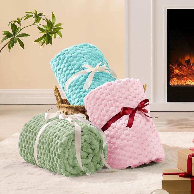 BEDELITE Sage Green Throw Blanket for Couch, Soft Gifts for Women, 50 * 60 | 3D Jacquard Decorative Fleece Blanket, Super Soft Plush Throws, Cute Birthday Gift for Women & Men, Suitable for All Seasons