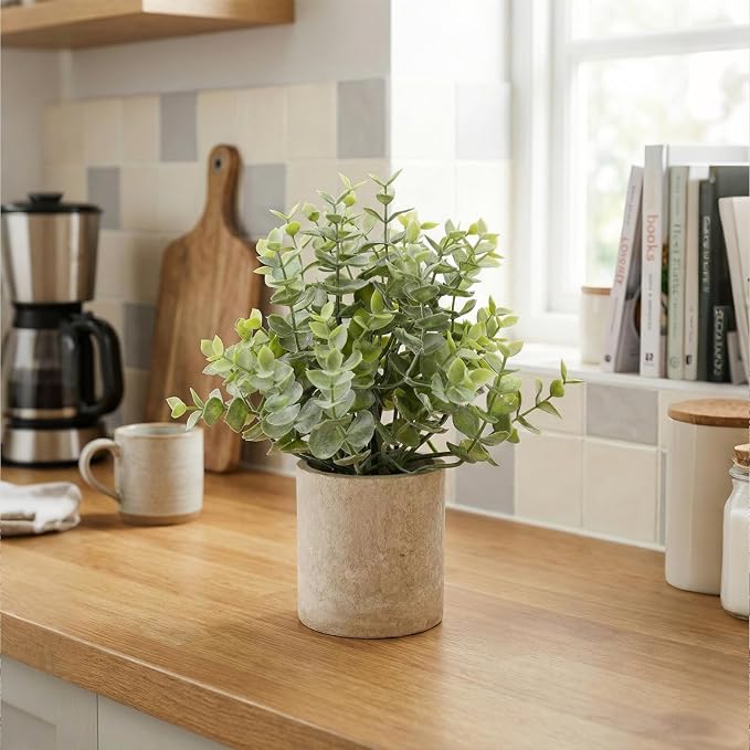 ALAGIRLS 2 Pack 10" Small Fake Plants Small Plants for Bedroom Office Decor