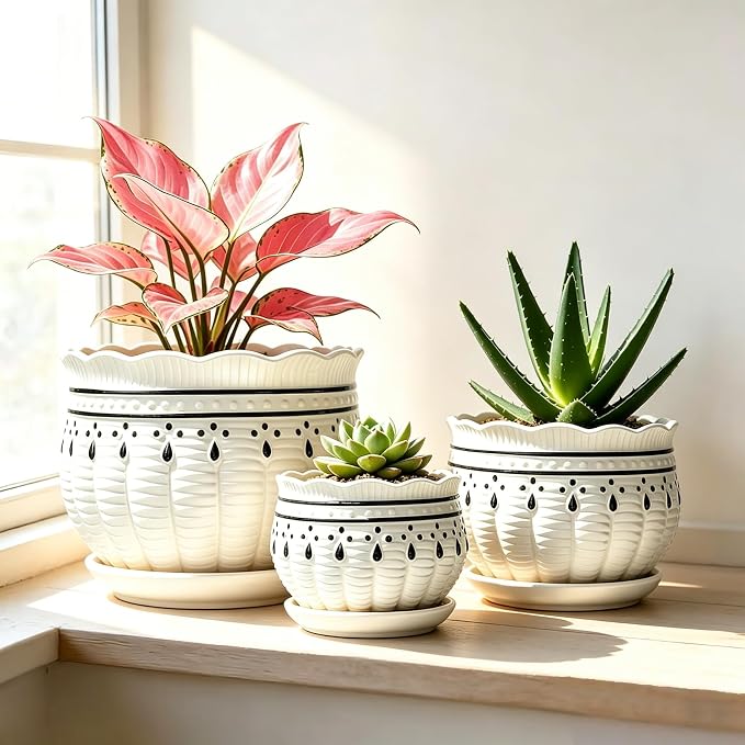 Vintage Flower Pots for Indoor Plant, Round Ceramic Plant Pots with Drainage Holes and Saucers, 6.7/5.2/3.9 Inches Retro Flower Planters Set of 3