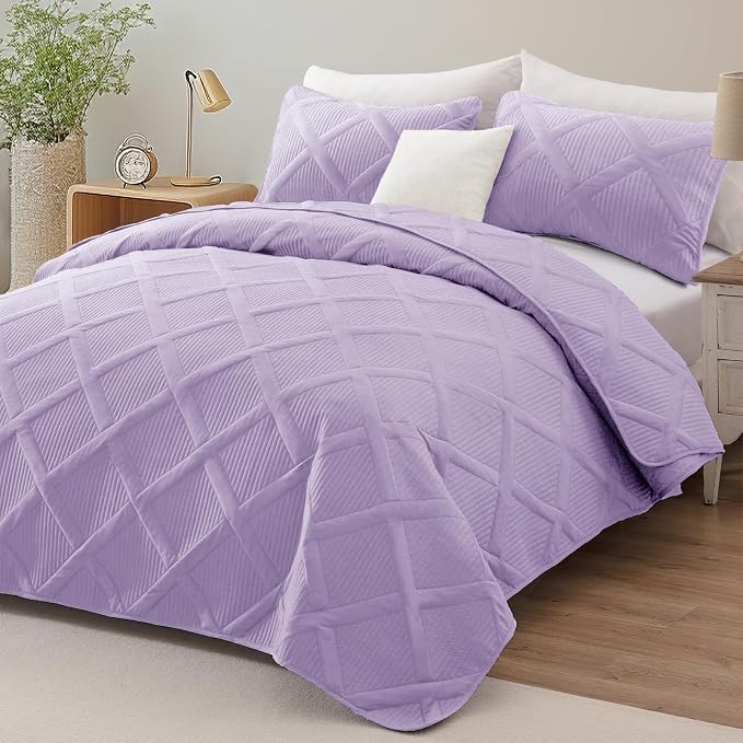 Exclusivo Mezcla Quilts Queen Size, Lilac | Soft Bedspreads with 2 Pillow Shams, Modern Striped Pattern, Lightweight Bedding Set Coverlets for All Seasons, 90x96 Inch