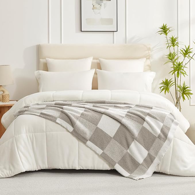 Snuggle Sac Checkered Blanket, Grey Throw Blanket for Couch Checker Microfiber Fluffy Warm Fuzzy Cozy Soft Throw Blanket Reversible Checkerered Blankets for Sofa, Chair, Bed, 50x60 inches