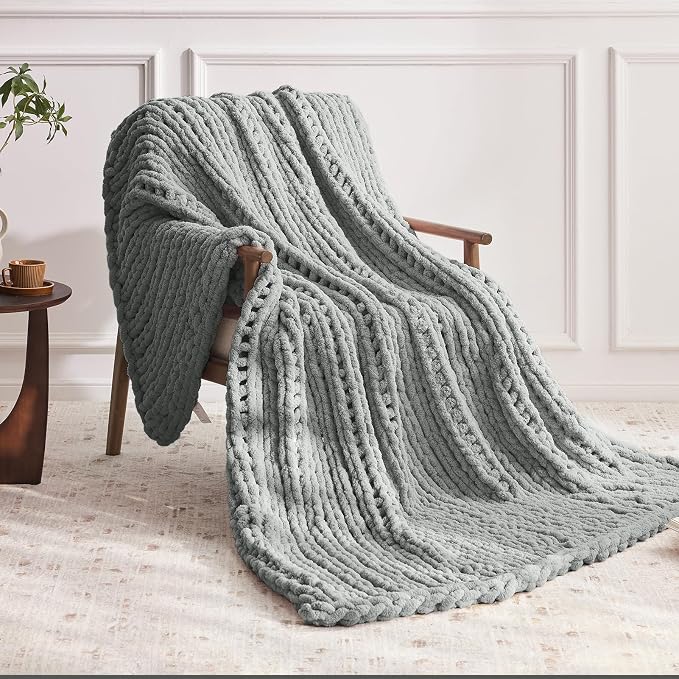 Negwoo Chunky Knit Throw Blanket, Knitted Throw Chenille Yarn, 60"*80" | Soft Thick Cable Knitted Blankets, Handmade Big Thick Blanket, Machine Washable Cute Comfy Blanket for Home Decor, Light grey