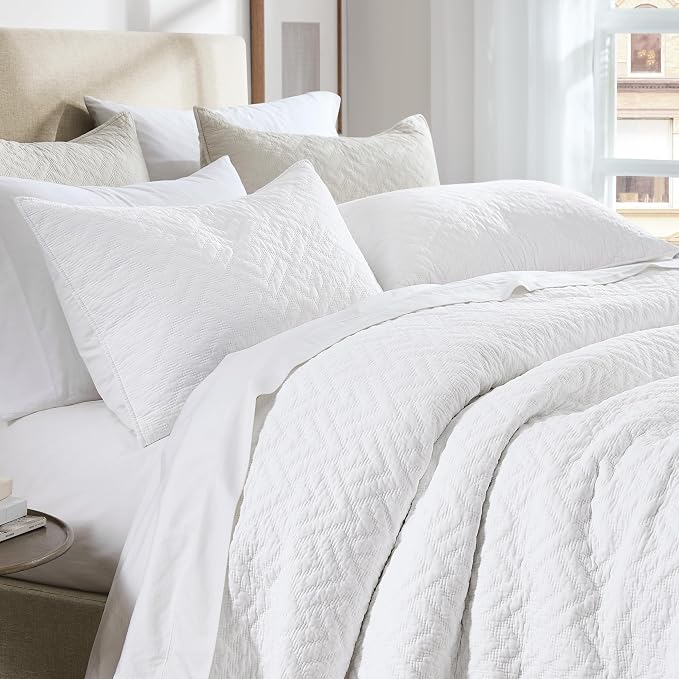 palassio White 100% Cotton Quilt Queen Size Bedding Sets with 2 Pillow Shams, Lightweight Textured Farmhouse Country Bedspread Soft Shabby Chic Patterned Coverlet for All Season, 3 Pieces