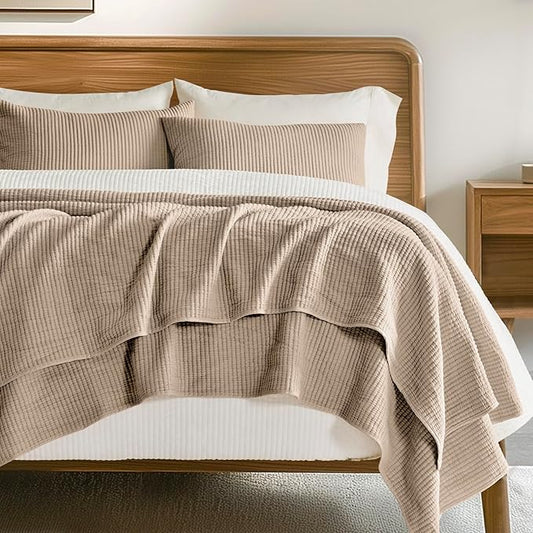 EVERGRACEHOME Cotton Ribbed Matelassé Coverlet Set, King Size, Urban Taupe | Soft Lightweight Bedspread, 3 Pieces, Breathable Cozy Oversized Quilted Bedding Set for All Seasons, with 2 Pillow Shams
