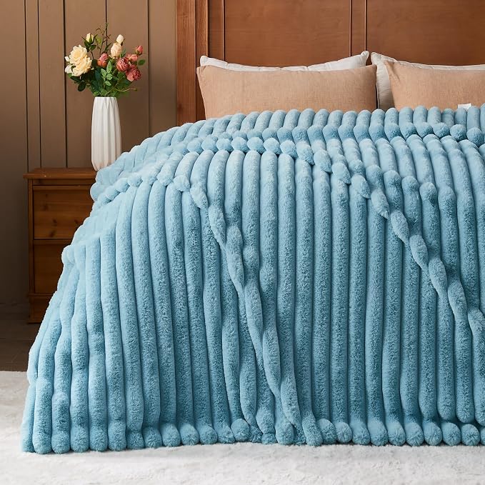 NEWCOSPLAY Faux Fur Ribbed Twin Blanket for Couch, Blue, 60"x80" | Plush Soft Thick Warm Blanket for Couch Sofa Bed 850GSM, Fluffy Cozy Luxury Decorative Throw, Gift for Women Men
