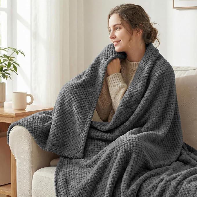 Exclusivo Mezcla Soft Waffle Fleece Bed Blanket King Size, Gray | Lightweight Plush Blanket for Bed, Bedroom, Cozy Flannel with Waffle Texture, Stylish Home Decor, All Season, 104x90 Inches