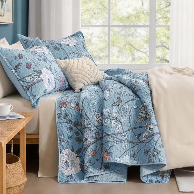Litanika Floral Light Blue Quilt Queen - 3Pcs Botanical Birds Bedding Set | Bedspread Summer Lightweight Soft Coverlet with White Flower for All Seasons (96"x90")
