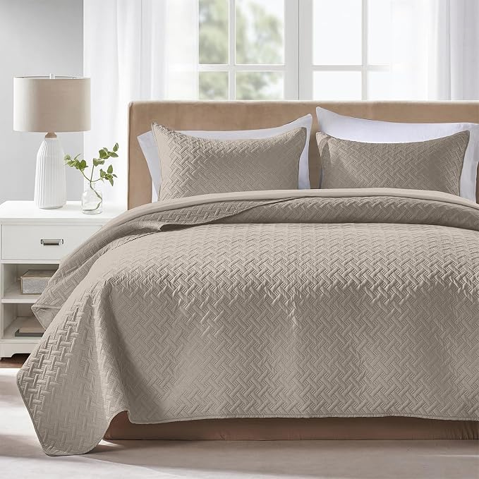 FLYMME Twin Quilt Set,Lightweight Taupe Bedspreads,Basket Weave Pattern,Ultra Soft Microfiber Bedspread Bed Coverlet 2 Pieces for All-Seasons (1 Quilt,1 Shams)