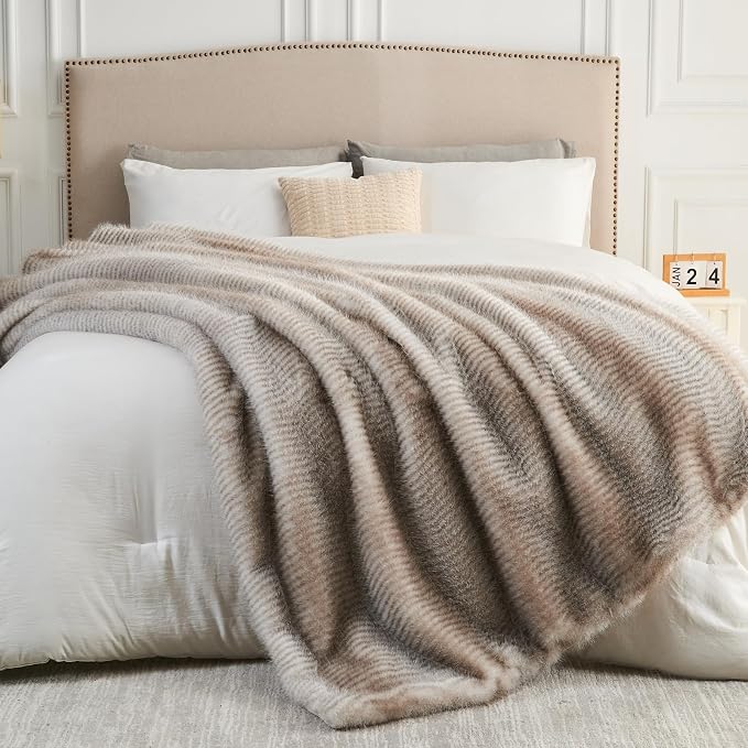 NEWCOSPLAY Faux Fur Thick Twin Blanket for Couch,Stripe Light Grey,60"x80" | Luxury Fluffy Thick Warm Blanket for Couch Sofa Bed 1000GSM, Soft Plush Cozy Decorative Throw, Gift for Women Men