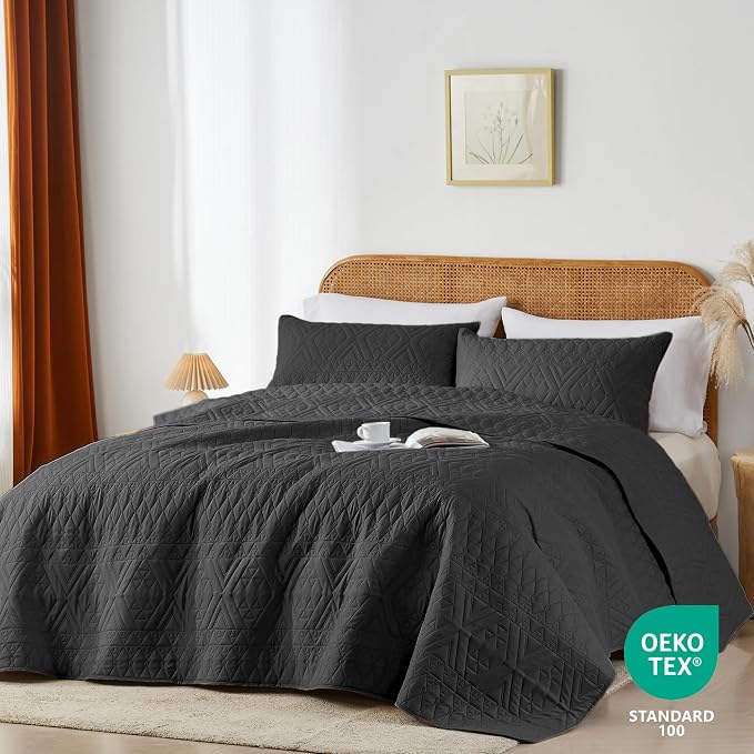 akkialla Twin Size Quilt Bedding Set,Black Lightweight Microfiber Soft Bedspreads,Modern Style Geoetric Pattern Coverlet Set for All Seasons,2 Piece(1 Quilt,1Pillow Sham)