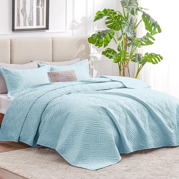 Love's cabin Twin Quilt Set Light Blue Bedspreads - Soft Bed Summer Lightweight Bedspread Comforter - Modern Style Wave Pattern Coverlet for All Season - 2 Pieces (1 Quilt, 1 Pillow Sham)