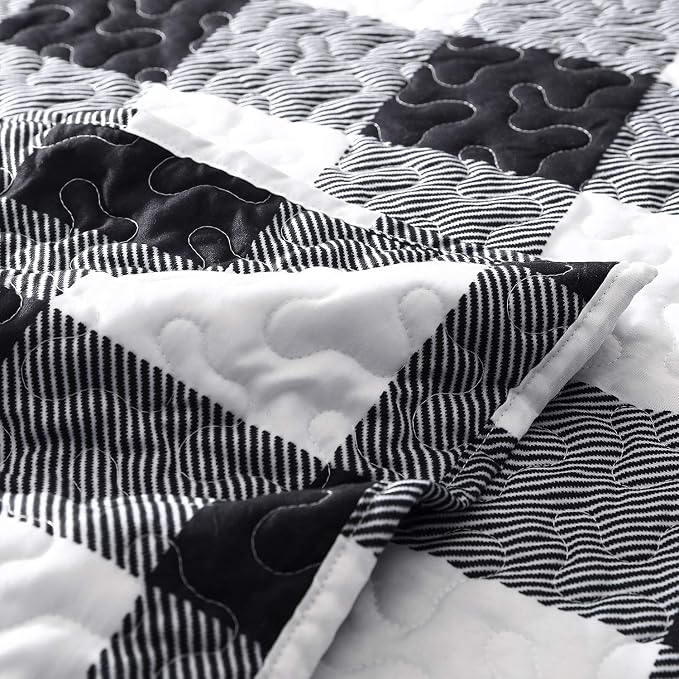 EXQ Home Quilt Set Twin Size Black and White Squares Bedspread | Soft Microfiber Bedspread, Breathable & Wrinkle-resistant Coverlet. All-season Use for Hot Sleepers. 2-pc Set with 1 Sham
