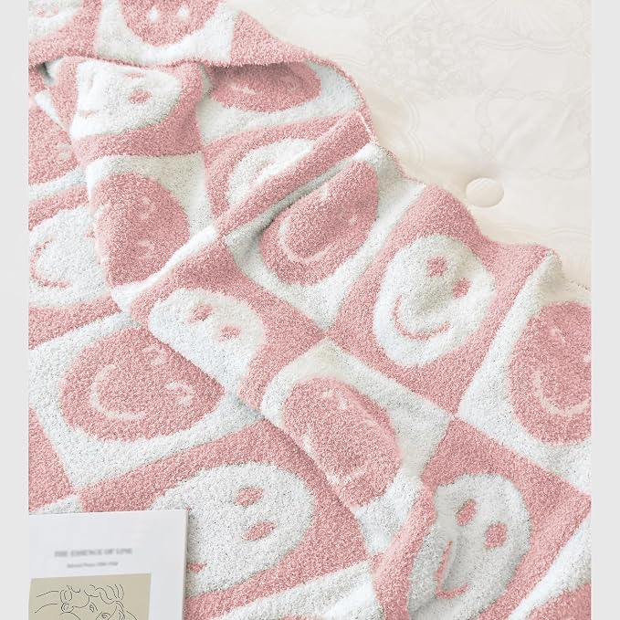Ultra Soft Cozy Happy Smiling Face Checkered Knitted Throw Blanket Fluffy Microfiber Checkerboard Bed Blanket Lightweight Both Sides Blanket for Couch Sofa Bed (Smile Pink, Throw 50“x60”)