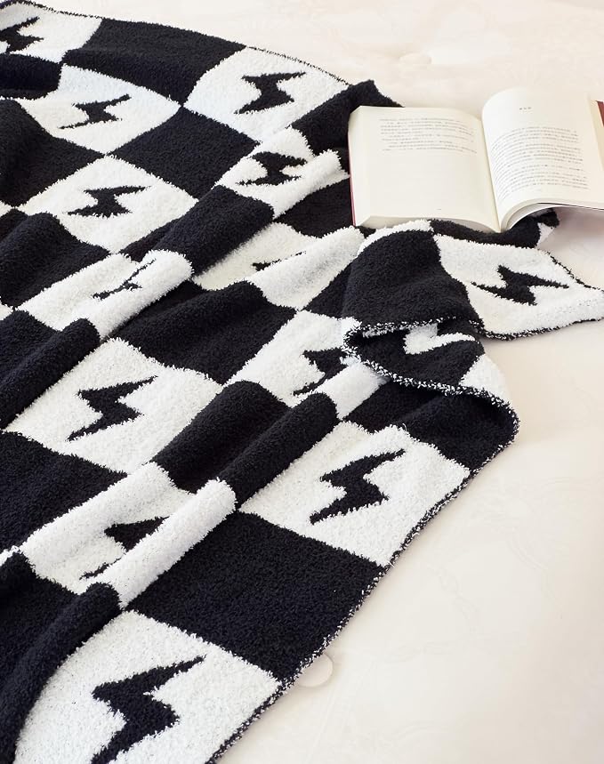 Ultra Soft Cozy Buffalo Checkerboard Lightning Pattern Fluffy Microfiber Knitted Throw Blanket Lightweight Fleece Checkered Blanket for Sofa Couch Bed Travel Black 50"x60" Both Sides