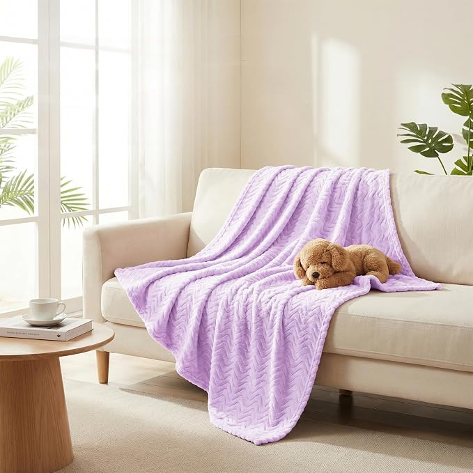 Exclusivo Mezcla Large Fleece Throw Blanket for Couch, Sofa, Lilac Purple | 50"x70" Soft Breathable Lightweight Flannel Throws for Summer, Plush Cozy Jacquard Wave Blanket for Home Decor