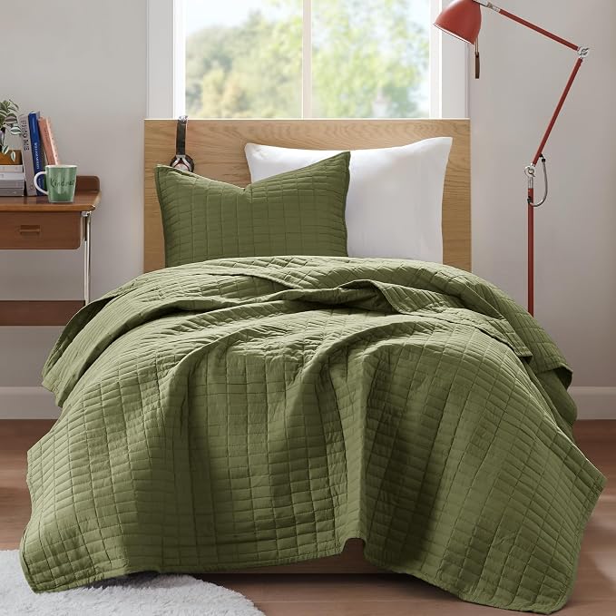 Comfort Spaces Kienna Twin Quilt Bedding Set 2 Piece, 66"x 90" Olive Green | Soft Cozy Lightweight Summer Twin XL Coverlet for College Dorm, Quilted Extra Layer, Modern Casual Bedroom Decor, OEKO-TEX