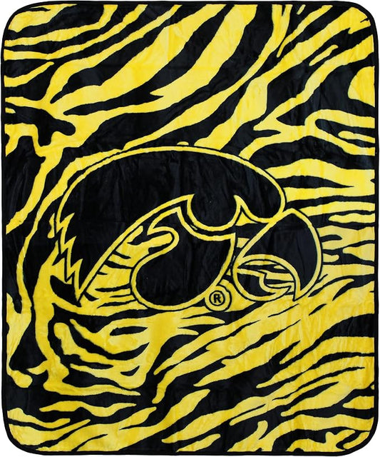 College Covers Iowa Hawkeyes Raschel Throw Blanket, 60 in by 50 in