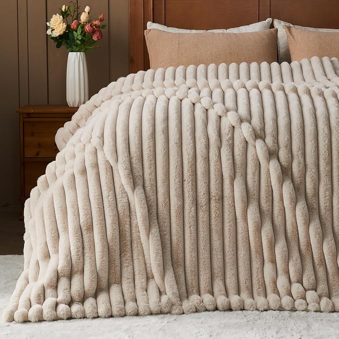 NEWCOSPLAY Faux Fur Ribbed Throw Blanket for Couch, Linen, 50"x60" | Plush Soft Thick Warm Blanket for Couch Sofa Bed 850GSM, Fluffy Cozy Luxury Decorative Throw, Gift for Women Men