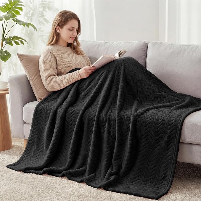 Exclusivo Mezcla Large Fleece Throw Blanket for Couch, Sofa, Black | 50"x70" Soft Breathable Lightweight Flannel Throws for Summer, Plush Cozy Jacquard Wave Blanket for Home Decor
