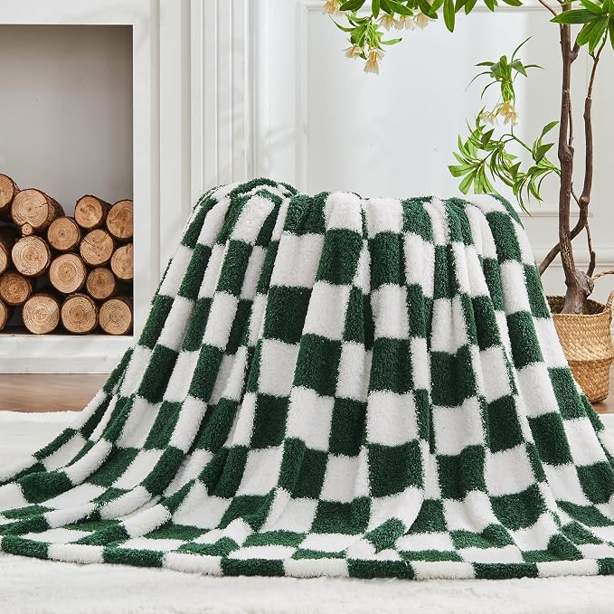 NEWCOSPLAY Knitted Throw Blanket for Couch Sofa Bed, Green White, 50"x60" | Super Soft Plush, Fuzzy Fluffy Microfiber, Lightweight Cozy Blanket for Room Decor, All Season Use, Dark Green White