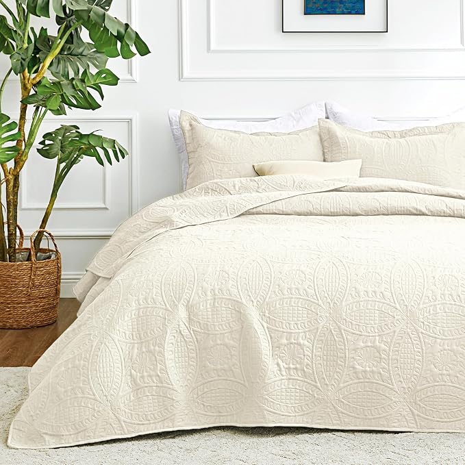 Love's cabin Quilts for Full Bed Beige Bedspread Comforters Bedding Set - Summer Lightweight Bedspread Comforter - Coin Pattern Bedding Coverlet for All Season - 3 Pieces (1 Quilt, 2 Pillow Shams)