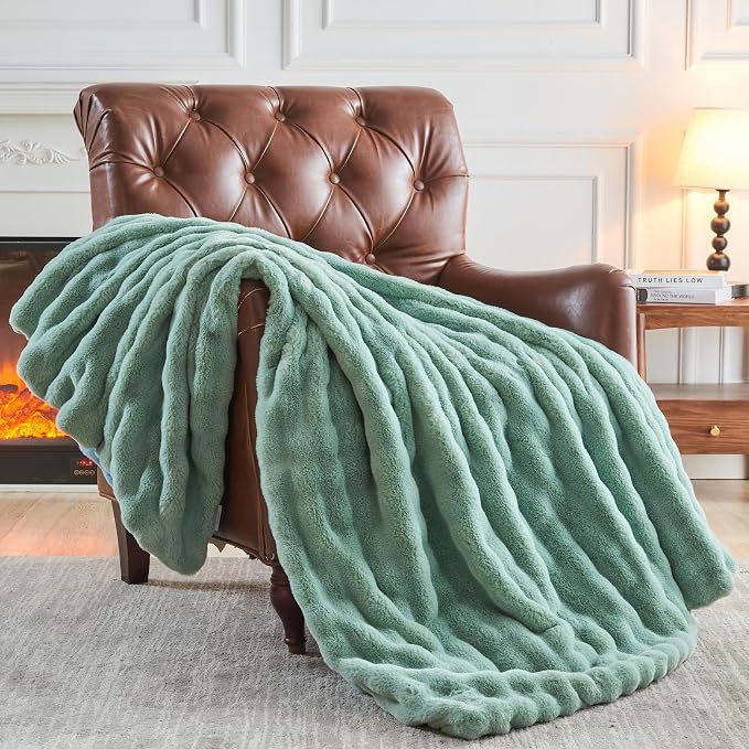 Green Faux Fur Bubble Throw Blanket Twin 60x80 Inch 550GSM Plush