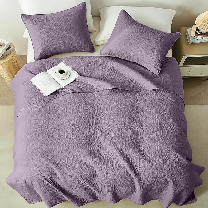 akkialla Grayish Purple Full/Queen Quilt Set, Ultrasonic Lightweight Bedspread Coverlet for Modern Minimalist Bedroom, Soft Microfiber Coin Pattern Bedding, 3-Piece (1 Quilt, 2 Pillow Shams) | Breathable fabric