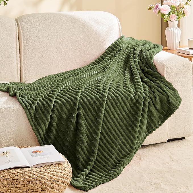 BEDELITE 3D Ribbed Jacquard Moss Fleece Throw Blanket for Couch, 50x60 Inch | Soft Warm Decorative Fluffy Blanket, Cozy Plush Lightweight Fuzzy Throw Blanket for Bed Sofa Home Room Decor, Gift for Women