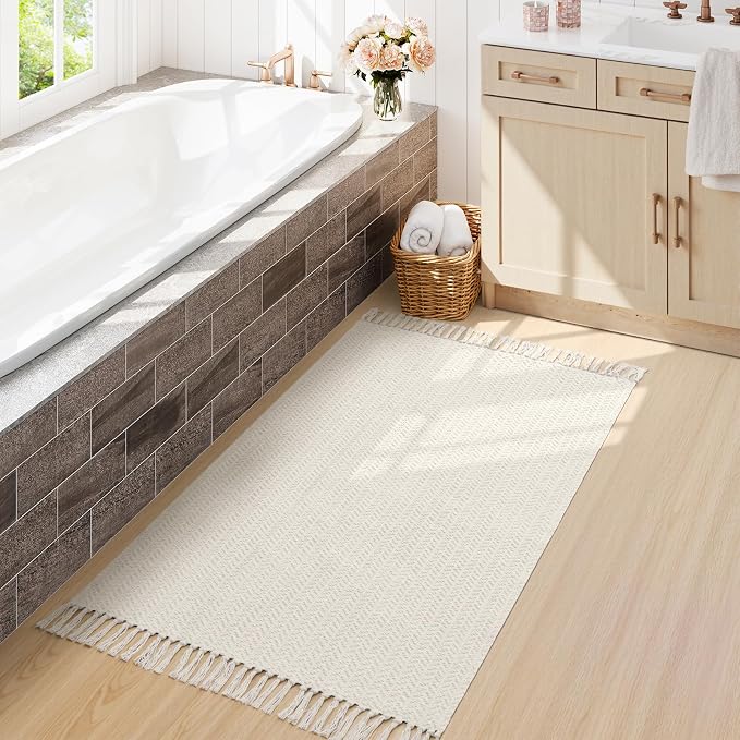 Lahome Boho Bathroom Rugs, 3x5 Washable Area Rug for Kitchen Bedroom Entry | Bath Door Mat with Tassels Woven Cotton, Farmhouse White Beige Low Pile Throw Carpet for Entryway Living Room Laundry Decor