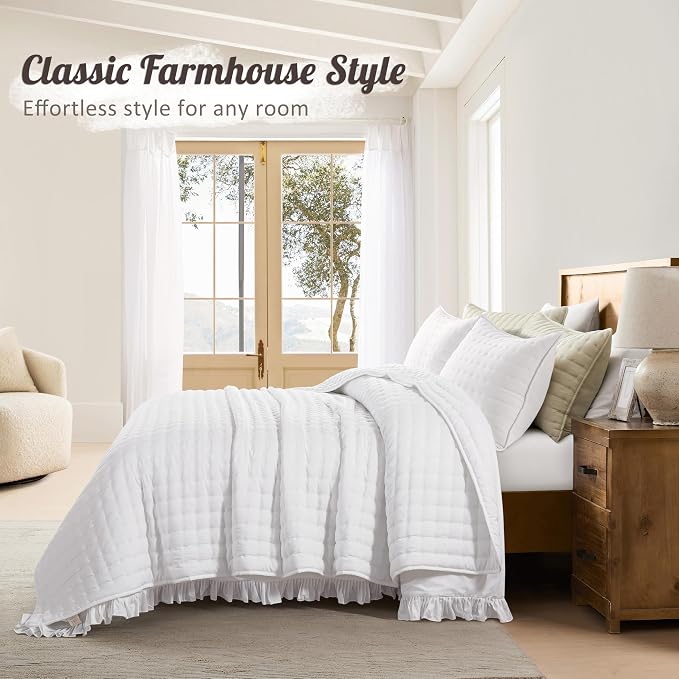 WDCOZY White Oversized King Quilt Set, California Cal King Rustic Bedspread, Lightweight Soft Farmhouse Coverlet, Spring Summer Thin Comforter, 3 Pieces, 2 Pillow Shams, 116x106 inches