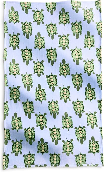 Vera Bradley Women's Fleece Throw Blanket – Soft Plush Blanket for Couch, Bedroom & Home Décor